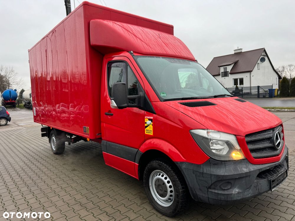 Mercedes-Benz Sprinter - 1