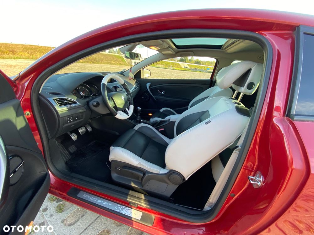 Renault Megane Coupe dCi 165 FAP GT - 2