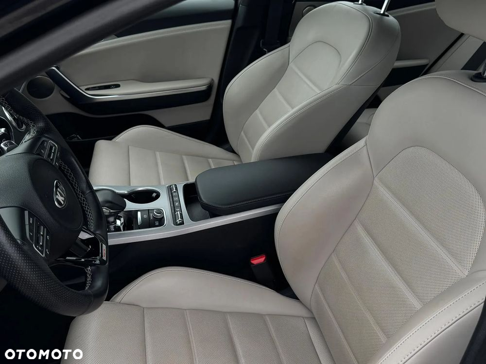Kia Stinger 3.3 T-GDI V6 GT Prestige Line AWD - 2