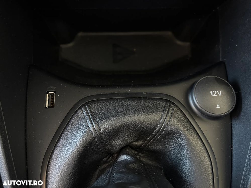 Ford Fiesta 1.1 Trend Connected - 24