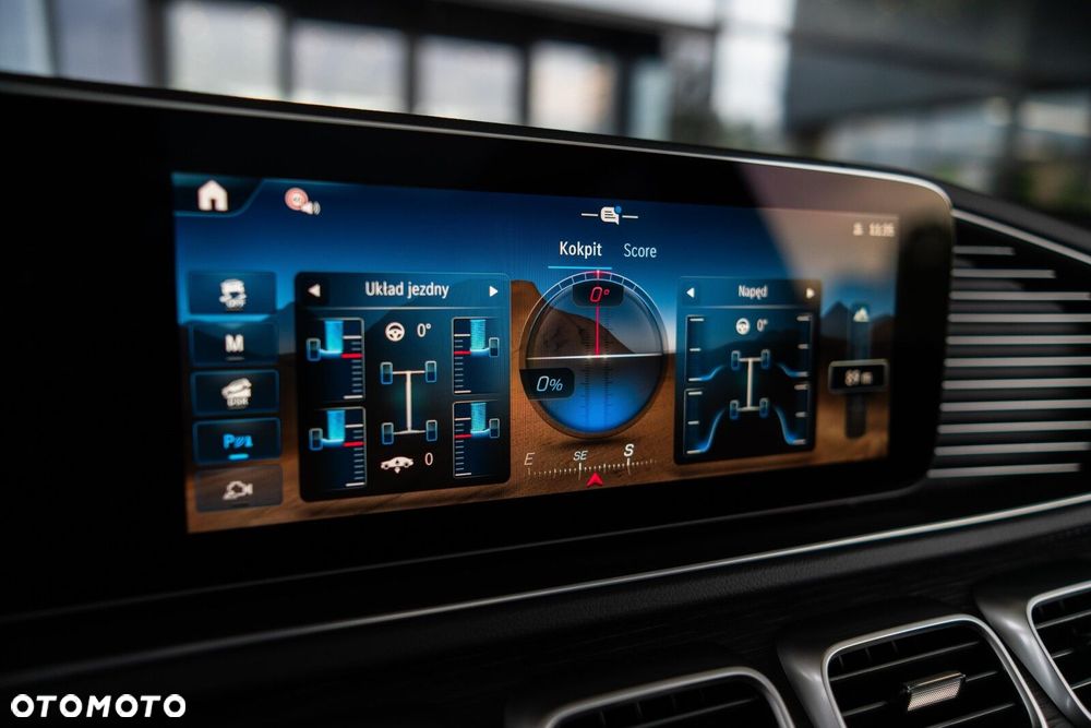 Mercedes-Benz GLE - 12