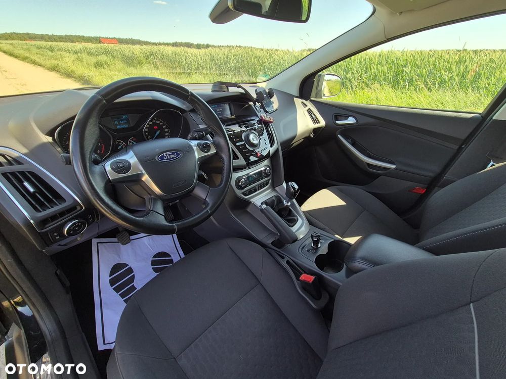 Ford Focus 1.0 EcoBoost Titanium - 4