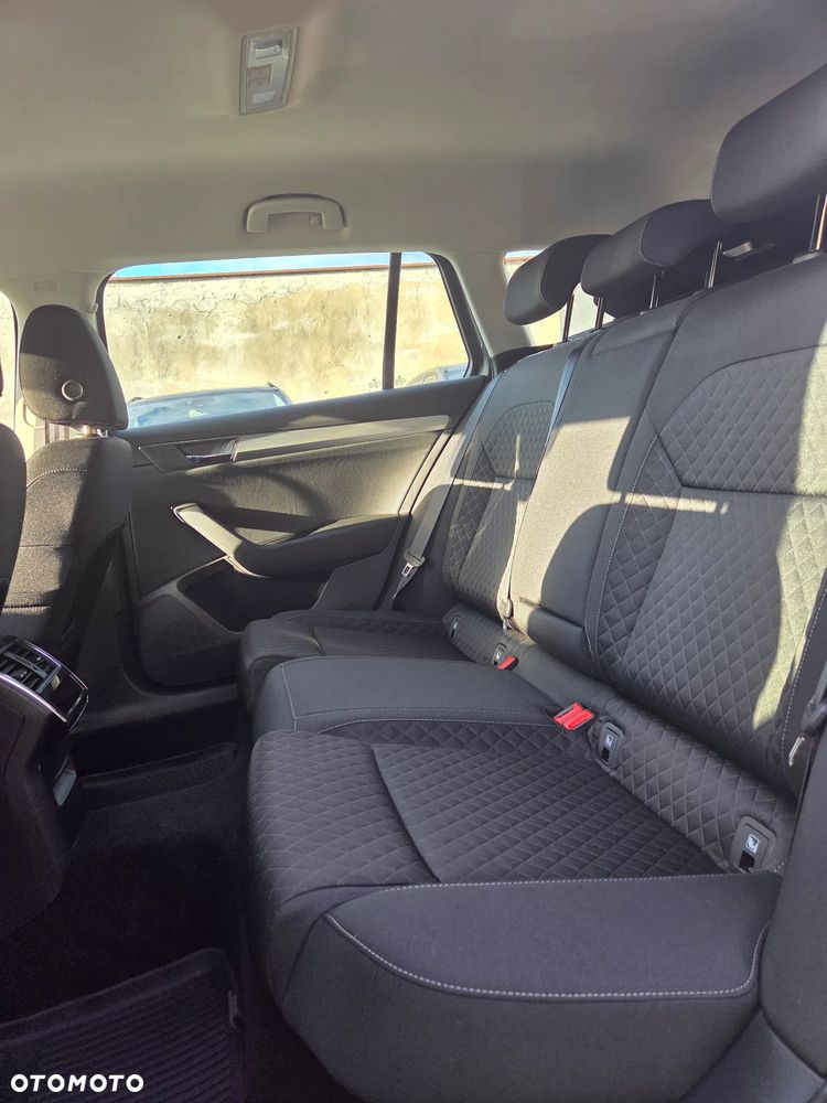 Skoda Superb 1.5 TSI Ambition DSG - 17