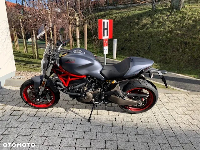 Ducati Monster - 2