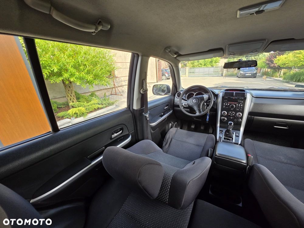 Suzuki Grand Vitara 1.9 DDiS - 12