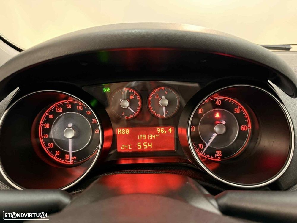 Fiat Punto 1.3 M-Jet Lounge S&S - 12