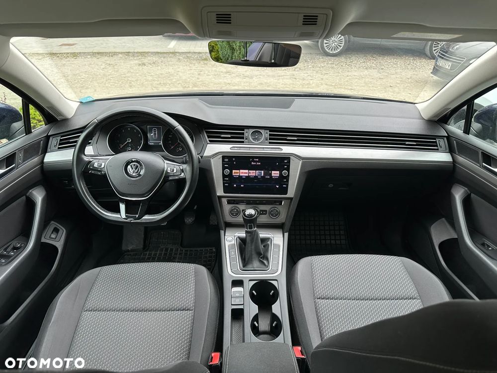 Volkswagen Passat 1.4 TSI BMT City - 15
