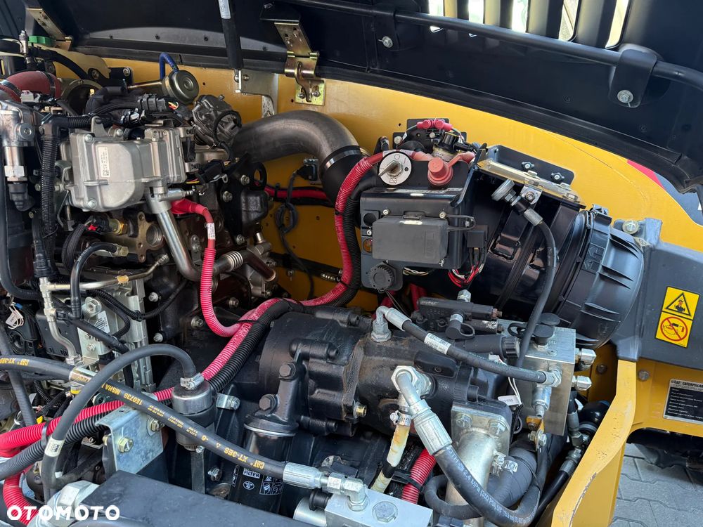 Caterpillar TH 408 D - 37