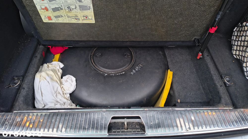 Mercedes-Benz Klasa E - 25