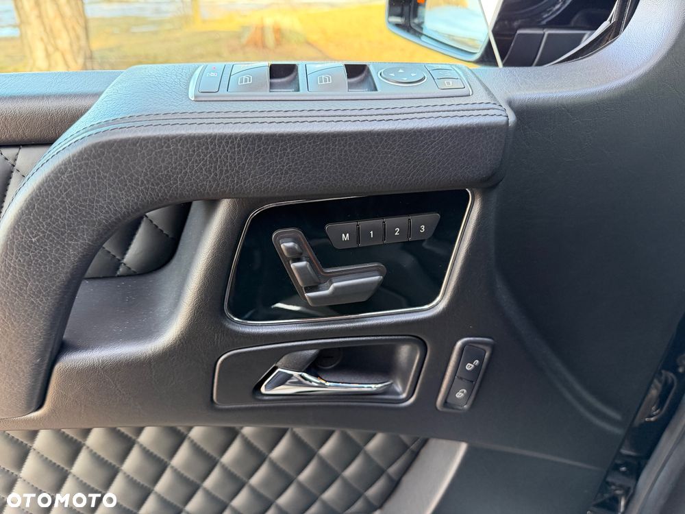 Mercedes-Benz Klasa G 63 AMG AMG SPEEDSHIFT 7G-TRONIC - 29