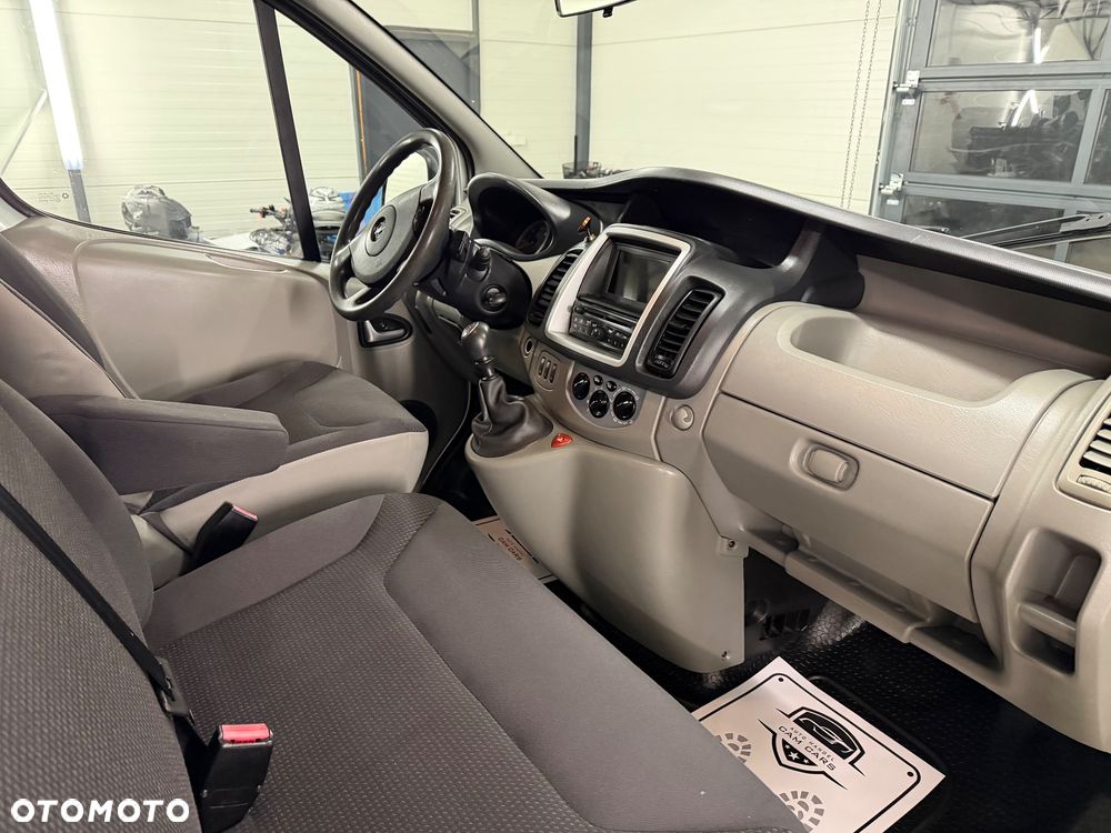 Opel Vivaro - 17