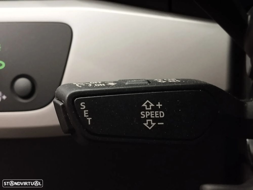 Audi A4 Avant 30 TDI S tronic - 23