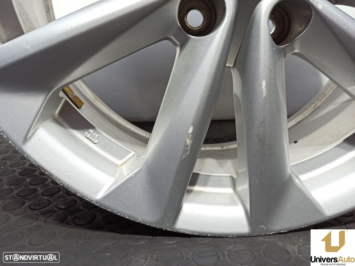 PNEU NISSAN QASHQAI (J11) 360 - 6