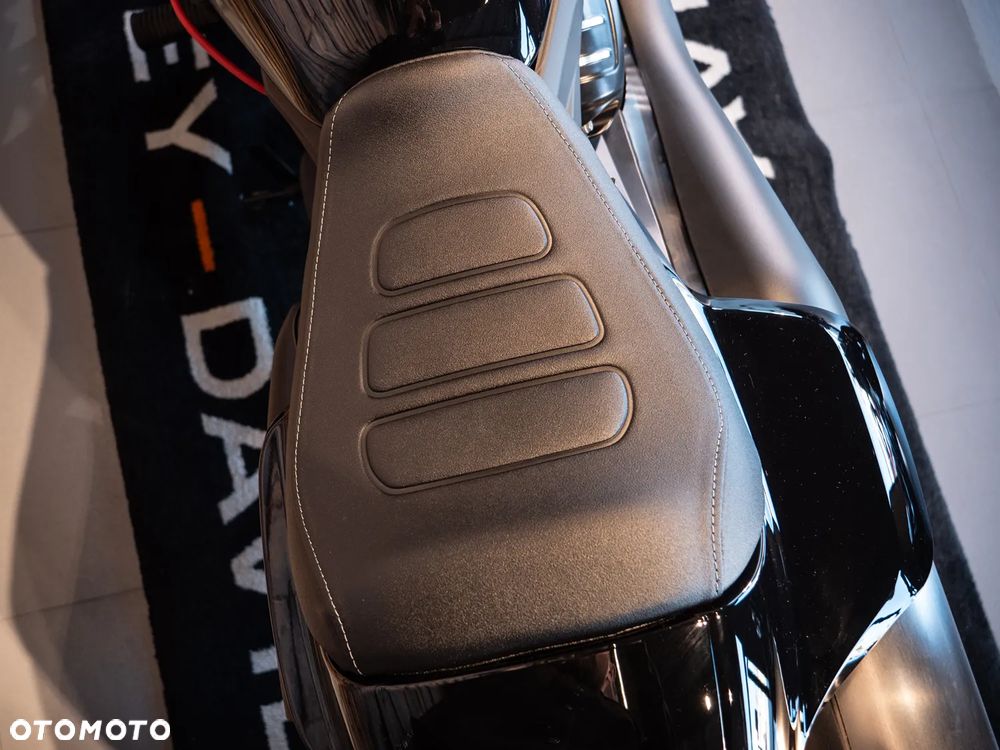 Harley-Davidson Sportster - 16