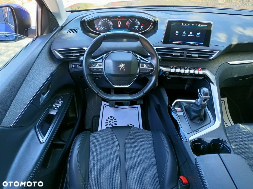 Peugeot 3008 1.2 PureTech Allure - 16