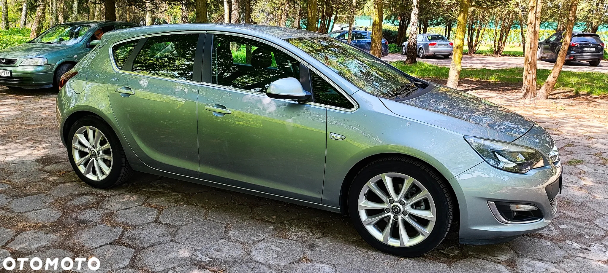 Opel Astra IV 1.6 T SIDI Cosmo S&S - 28