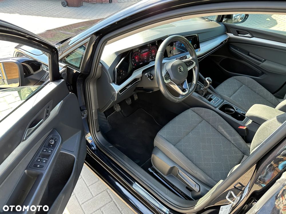 Volkswagen Golf - 6