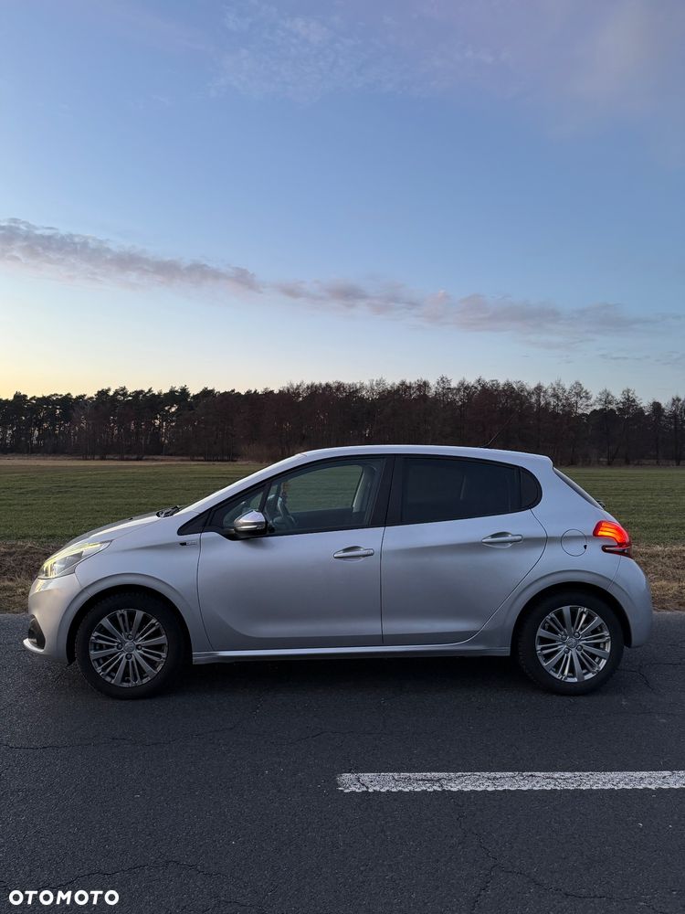 Peugeot 208 PureTech 82 Style - 2