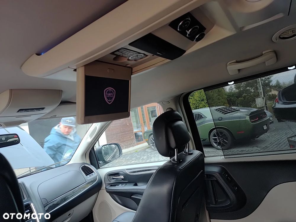 Lancia Voyager 2.8CRD Platinum - 27