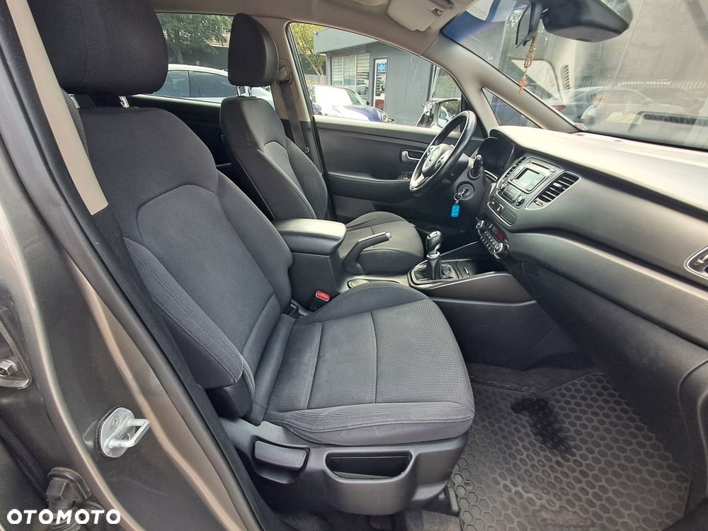 Kia Carens 1.6 GDI M 7os - 23