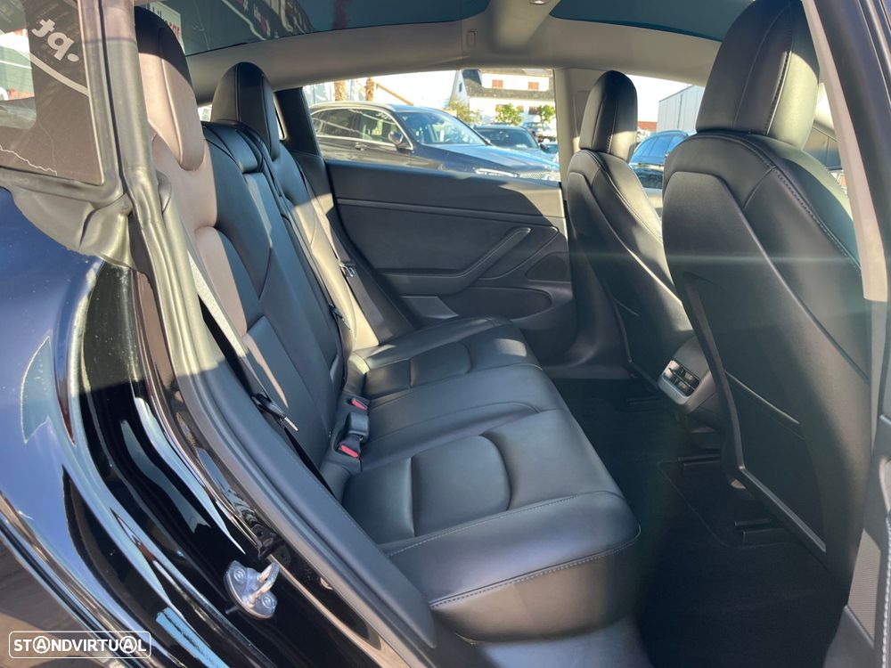 Tesla Model 3 Standard Range Plus RWD - 40
