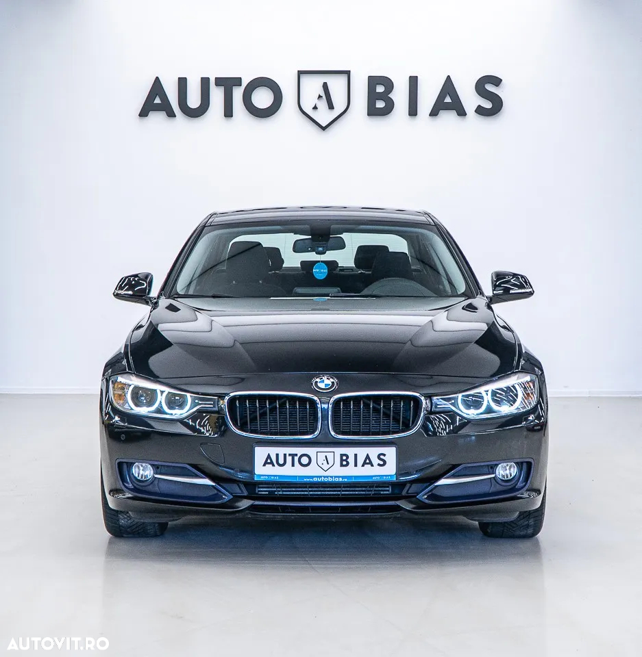 BMW Seria 3 318d Sport Line - 22