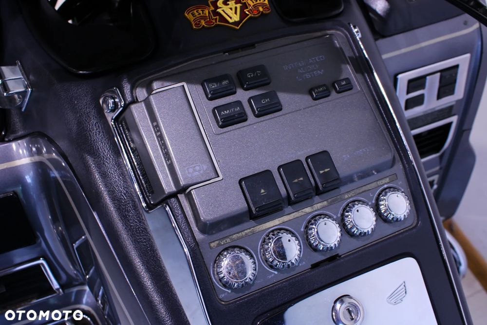 Honda GL - 11