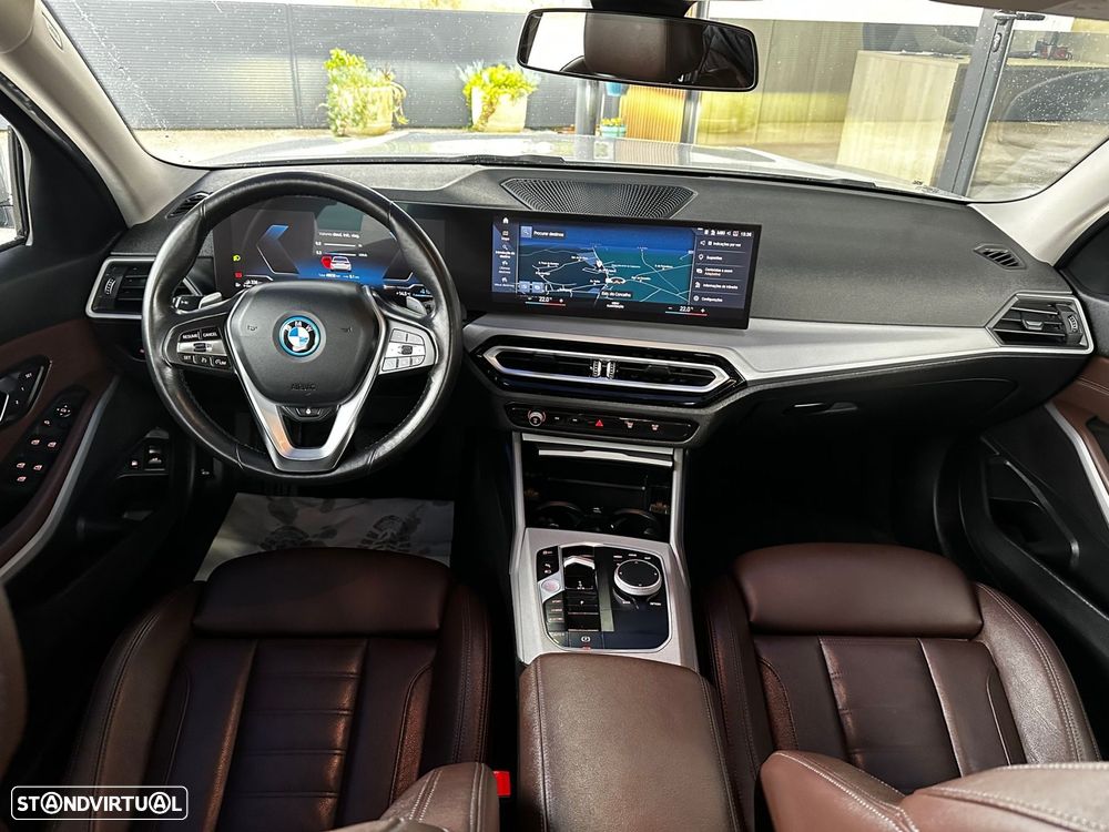 BMW 320 e Touring xDrive Aut. Luxury Line - 3