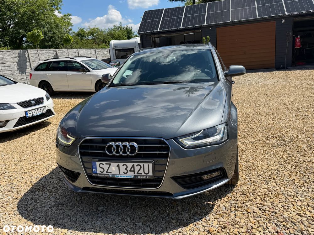 Audi A4 Avant 2.0 TDI DPF clean diesel multitronic S line Sportpaket - 4