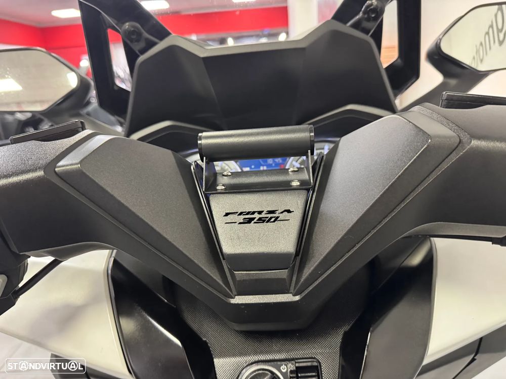 Honda Forza 350 - 7