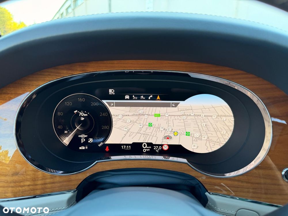 Bentley Bentayga - 31