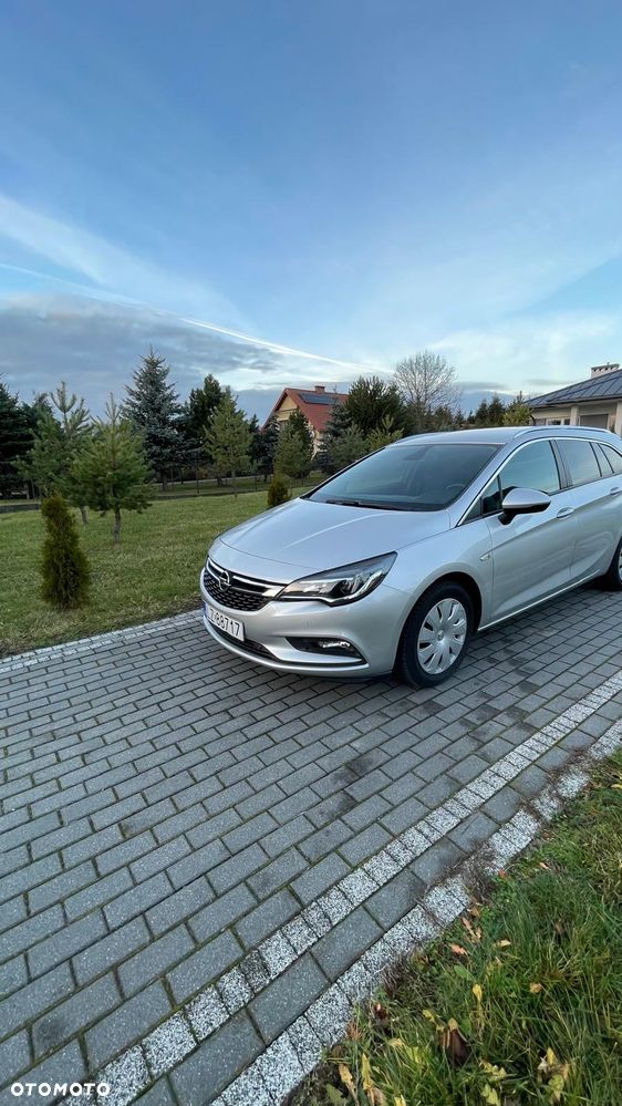 Opel Astra 1.4 T Enjoy S&S - 4