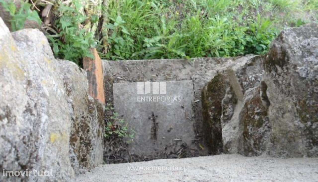 Venda Moradia V2 em Pedra para restauro, Vila Boa do Bispo, Marco de C - Grande imagem: 2/12