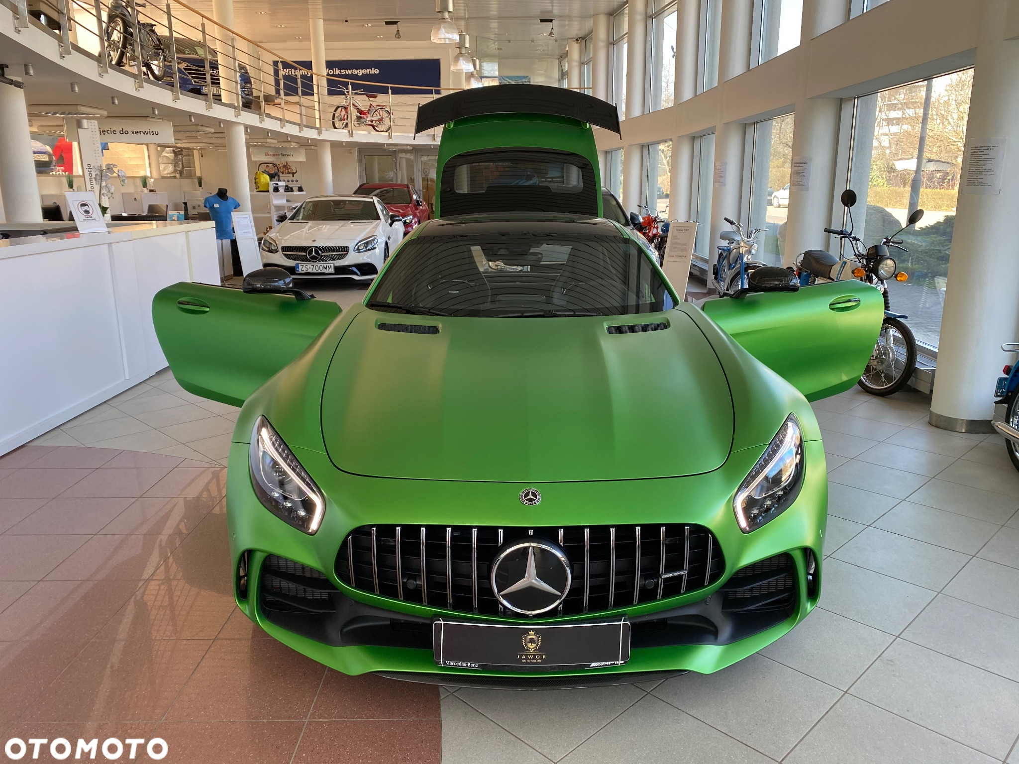 Mercedes-Benz AMG GT R - 17