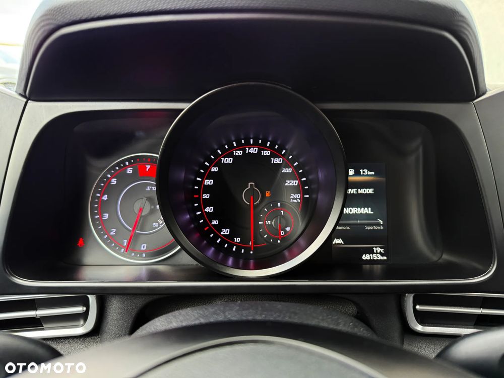 Hyundai Elantra 1.6 Smart CVT - 32