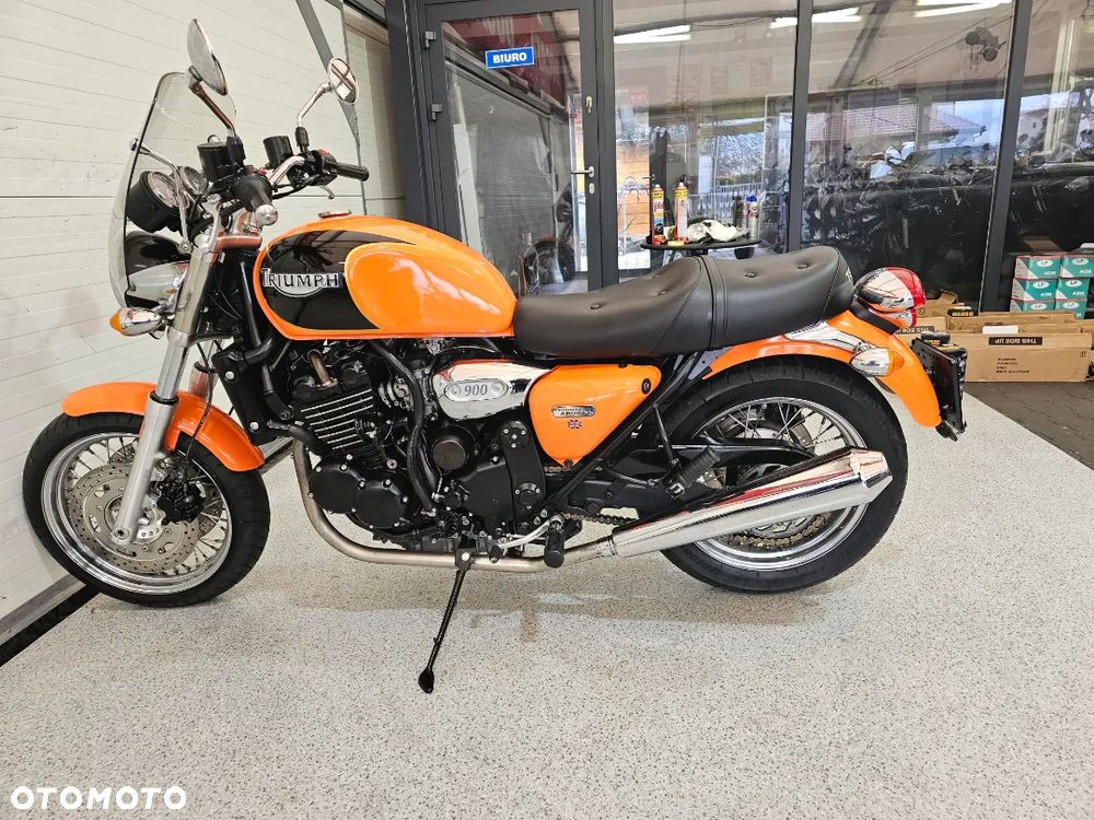 Triumph Thunderbird - 28