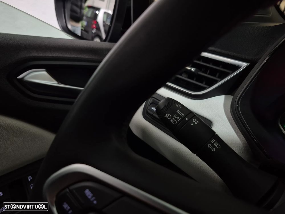 Renault Clio TCe 90 CVT EVOLUTION - 25