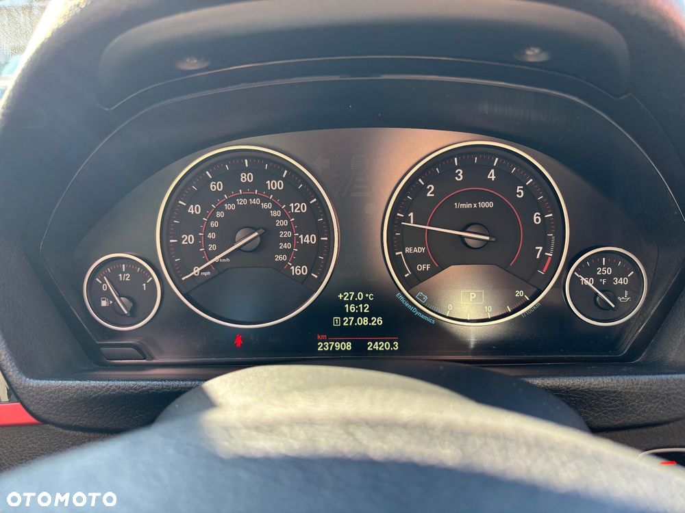 BMW Seria 3 328i Sport Line - 16