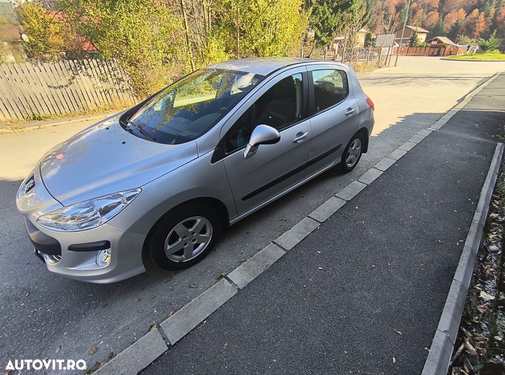 Peugeot 308 1.6HDi Confort Pack - 2
