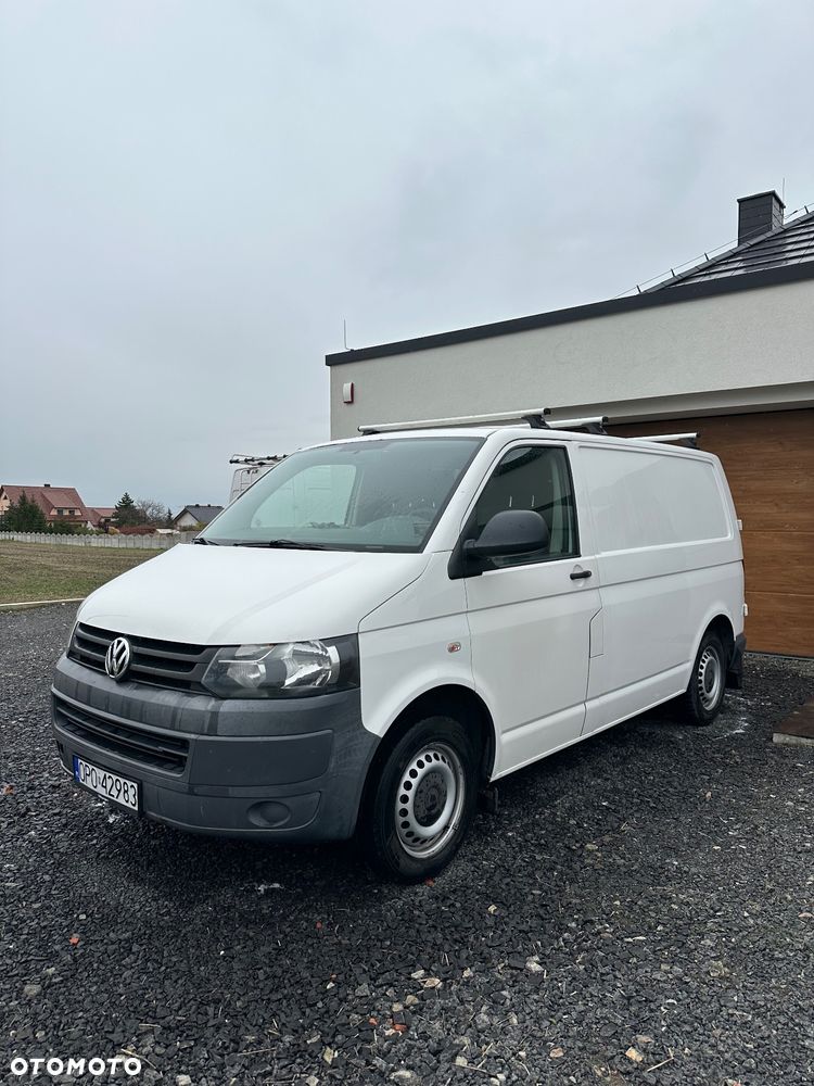 Volkswagen Transporter - 1