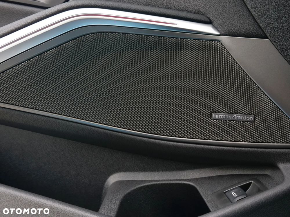 BMW Seria 3 330i xDrive M Sport sport - 35