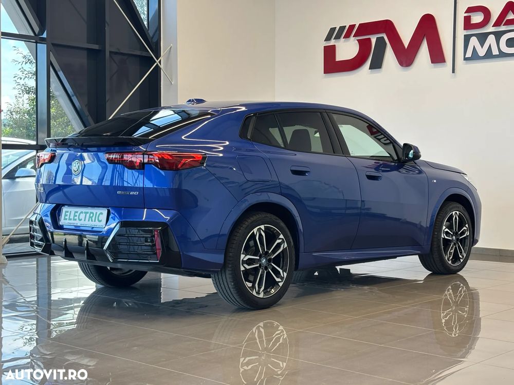 BMW iX2 - 5