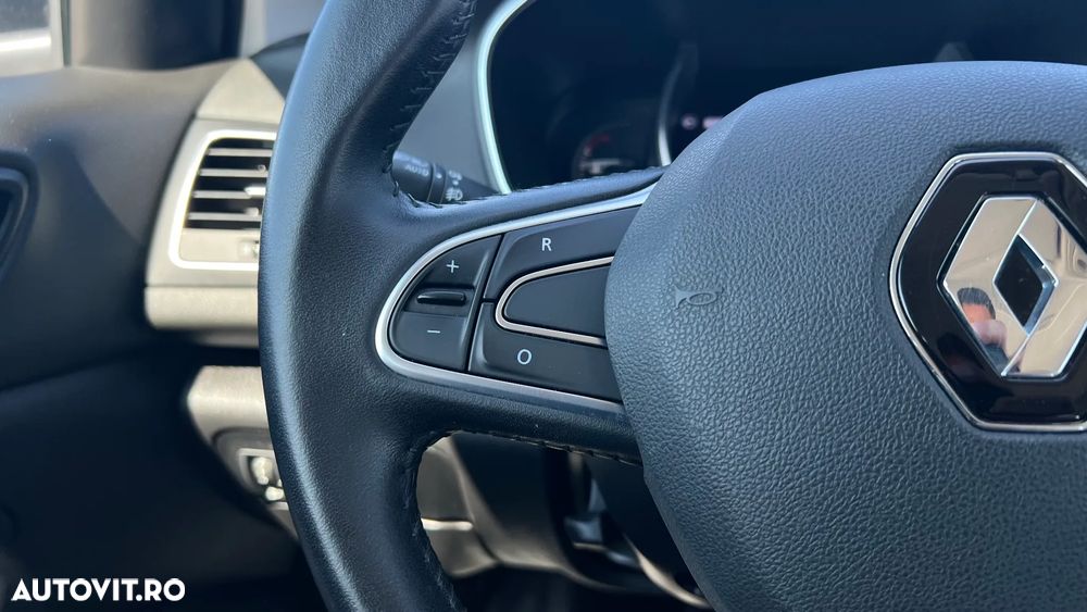 Renault Megane BLUE dCi 115 EDC BUSINESS EDITION - 16