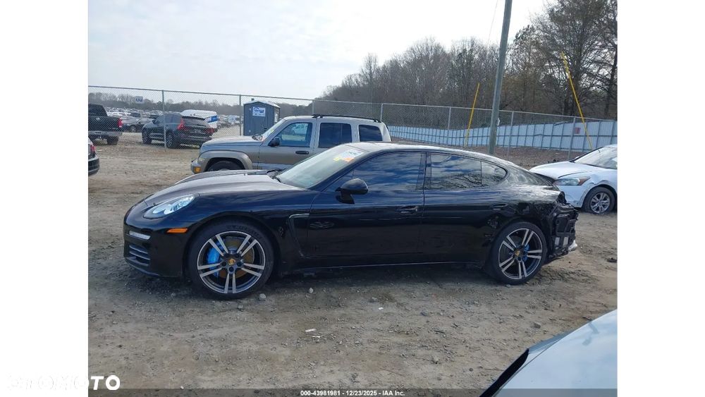 Porsche Panamera - 5
