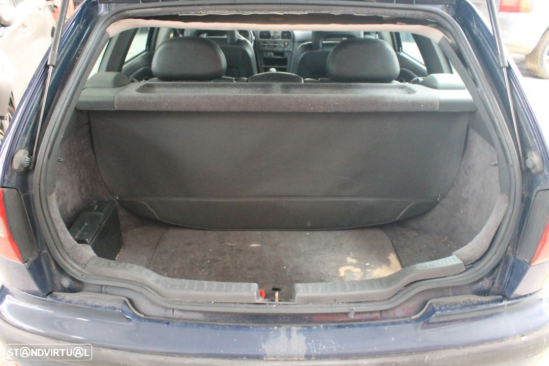 Volvo V40 - 9
