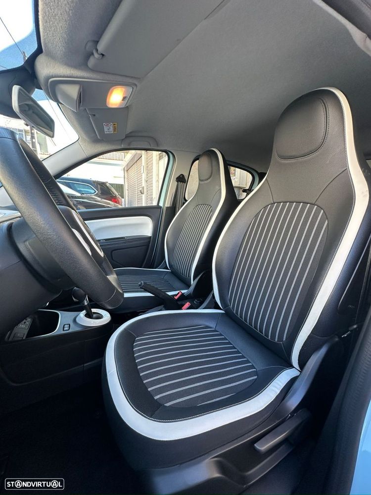 Renault Twingo Z.E. 22 Intens - 9