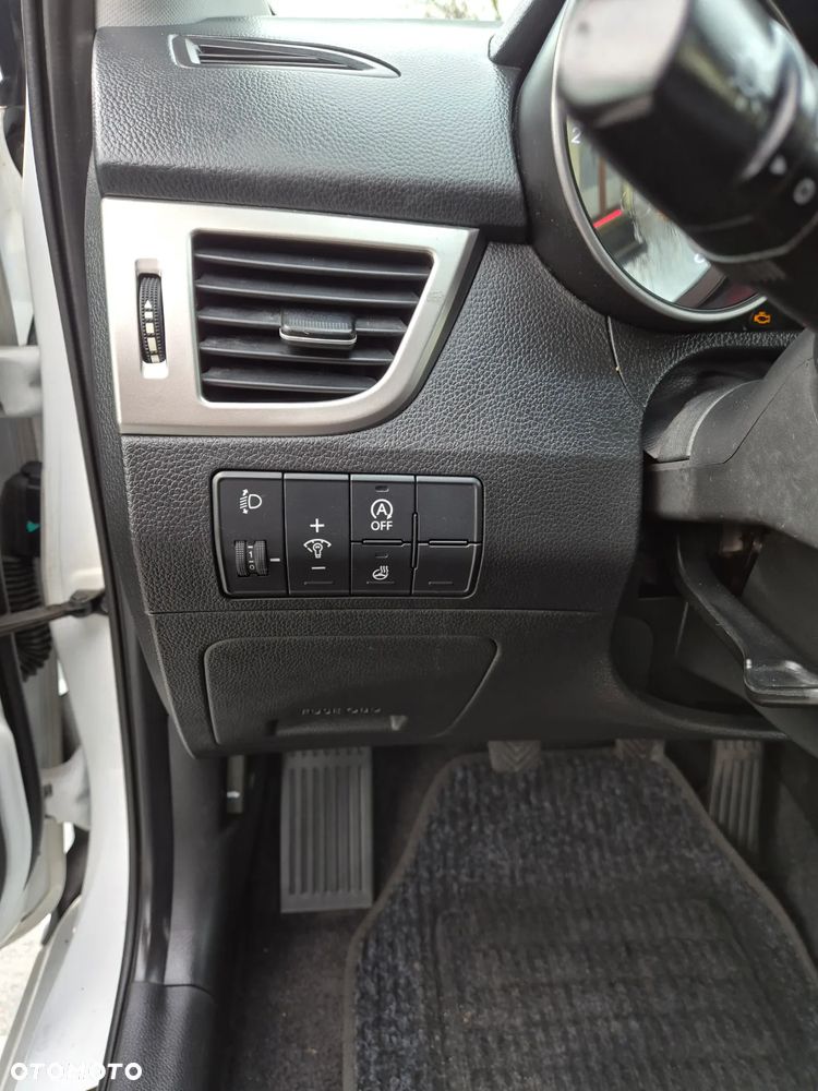 Hyundai i30 blue 1.6 CRDi Classic - 34