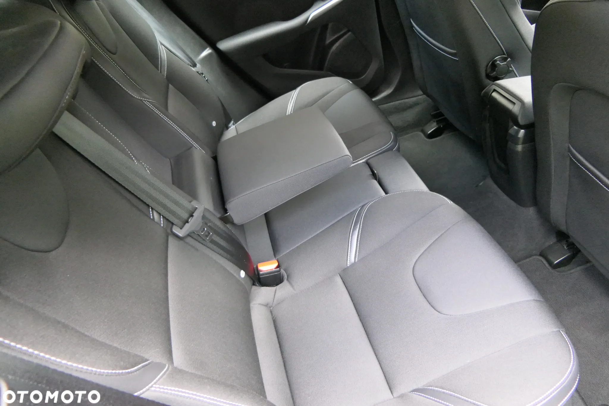 Volvo V40 T3 Drive-E Momentum - 18