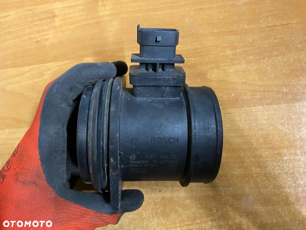 PRZEPŁYWOMIERZ 028100273C 30677999 VOLVO - 2