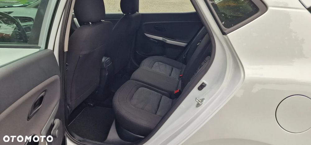 Kia Ceed 1.4 CVVT Attract Plus - 12